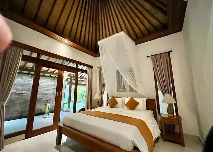 Adi Ari Ubud