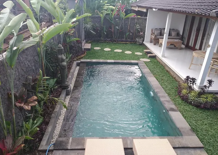 Adi Ari * Ubud